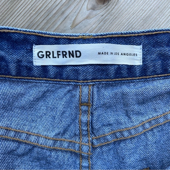GRLFRND Hayden Low Rise Boyfriend Short, Sz 28 - Picture 5 of 10